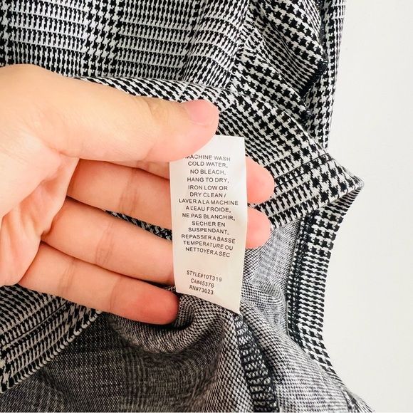 Suzy Shier Women Top Plaid Print Ruffle Shoulder Trim Lantern Sleeve Blouse L - Picture 10 of 12